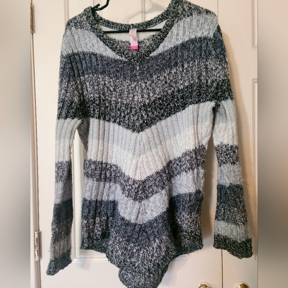 Womens long sleeve sweater